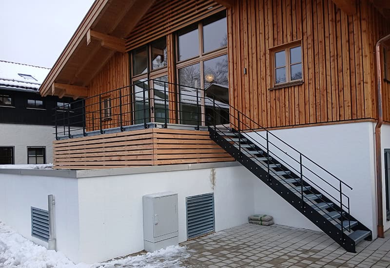 Schmiede-Ostin-Josef-Schiller-Leistungen-Treppen-Gelaender